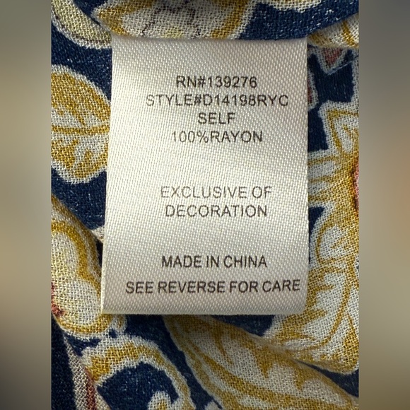 Daniel Rainn NWT Women's Floral V-Neck Rayon Blouse Roll Tab Sleeve Size XL BOHO - Picture 7 of 11